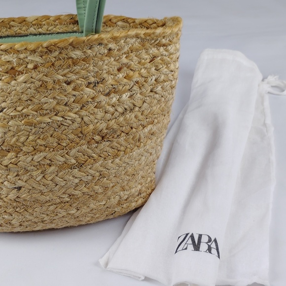 Zara Straw Tote Handbag. - Picture 8 of 13